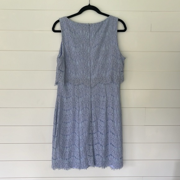Lavender Lace Shift Dress - Picture 3 of 5